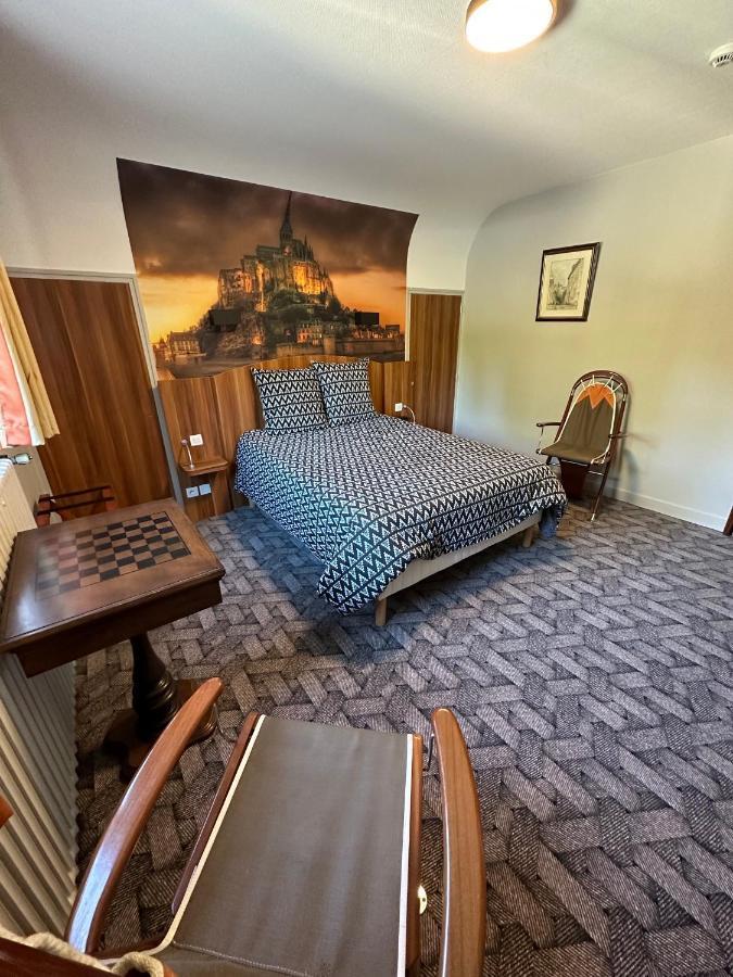 Les Portes du Coglais Hotel Roc Land מראה חיצוני תמונה